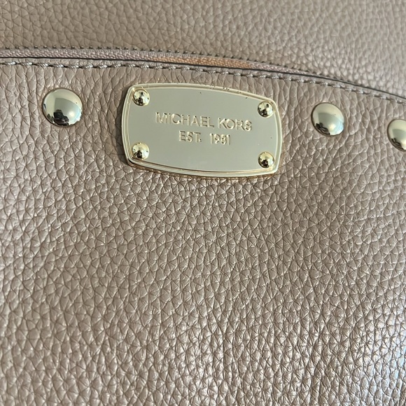 Michael Kors bag - Picture 12 of 16